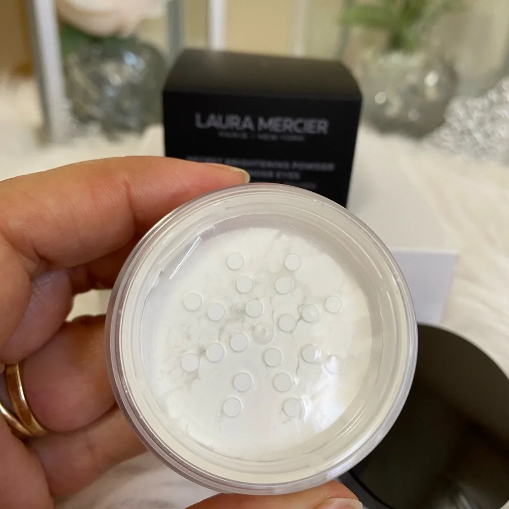 LAURA MERCIER Secret Brightening Powder For Under Eyes Shade 1 Translucent